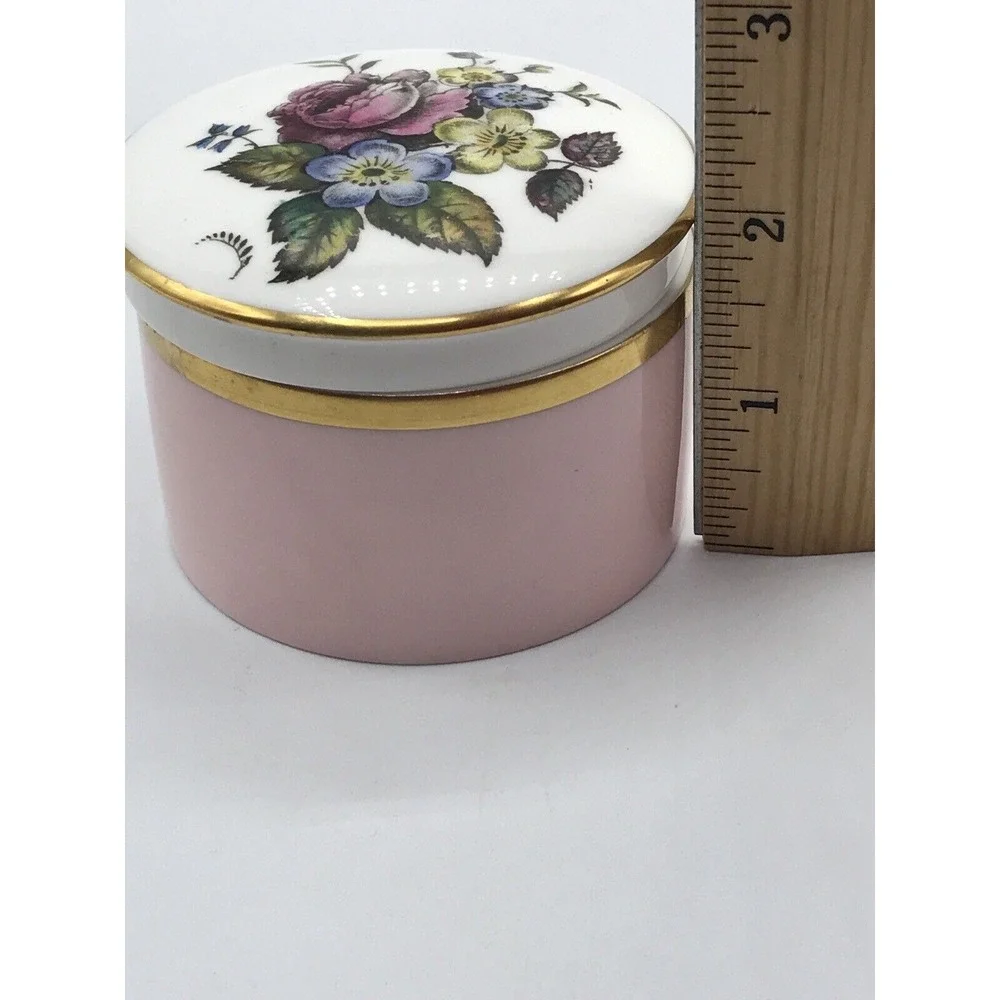 Royal Worcester if shipping